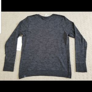 NWT Lululemon Breeze by Long Sleeve shirt sz 6